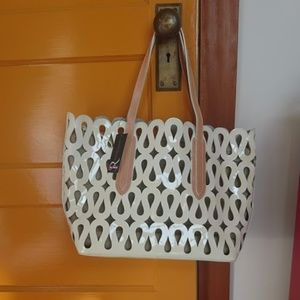 Sondra Roberts Perfect Patent Leather Tote (Cream)